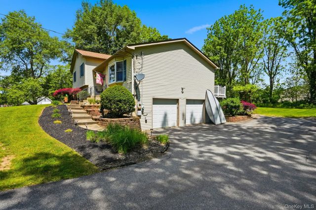 163 Van Keuren Avenue, Pine Bush, NY 12566