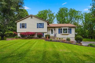 163 Van Keuren Avenue, Pine Bush, NY 12566
