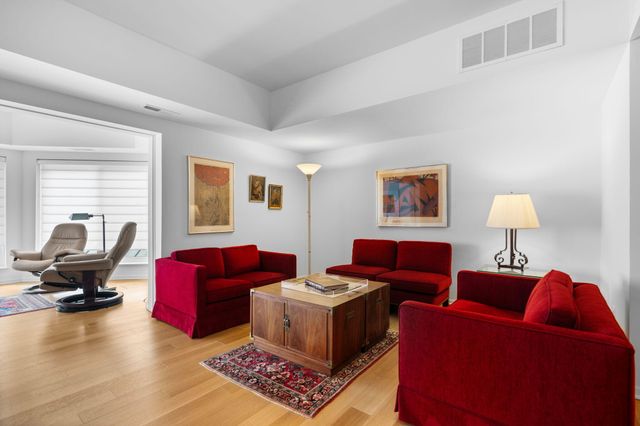 2115 Nature Cove Court 210, Ann Arbor, MI 48104