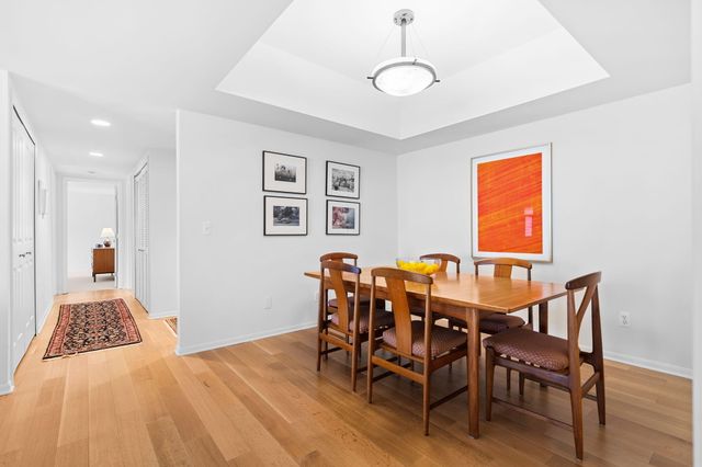 2115 Nature Cove Court 210, Ann Arbor, MI 48104