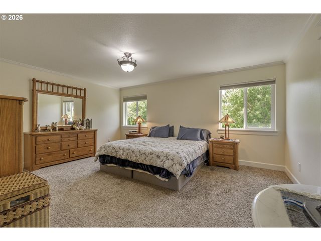 842 36TH Ave, Forest Grove, OR 97116