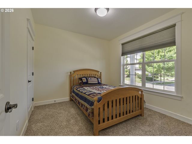 842 36TH Ave, Forest Grove, OR 97116