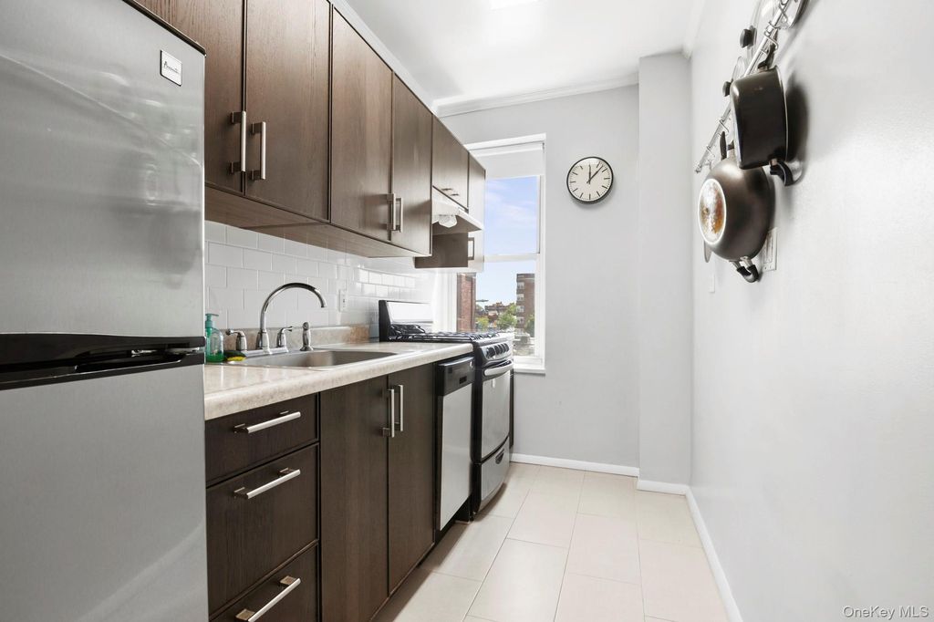 111-35 75th Avenue 42, Forest Hills, NY 11375 — photo 3