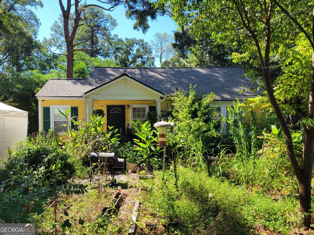 2042 Arlington Circle NW, Atlanta, GA 30318 — exterior