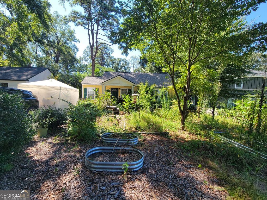 2042 Arlington Circle NW, Atlanta, GA 30318 — photo 2