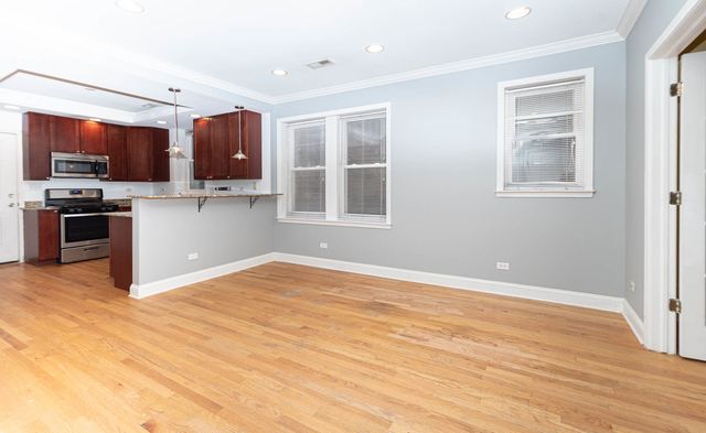 7074 N Wolcott Avenue 1, Chicago, IL 60626