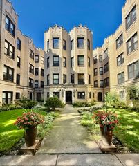 7074 N Wolcott Avenue 1, Chicago, IL 60626