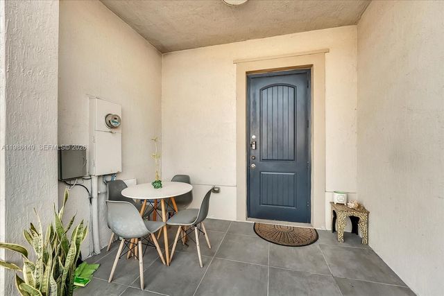 14229 SW 274th St, Homestead, FL 33032