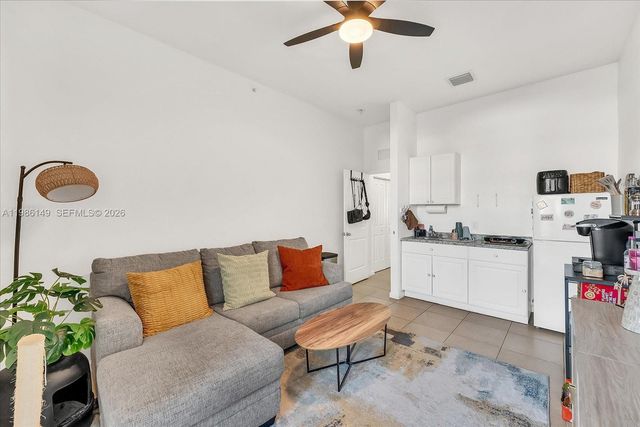 14229 SW 274th St, Homestead, FL 33032