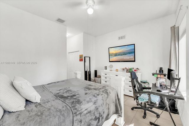 14229 SW 274th St, Homestead, FL 33032