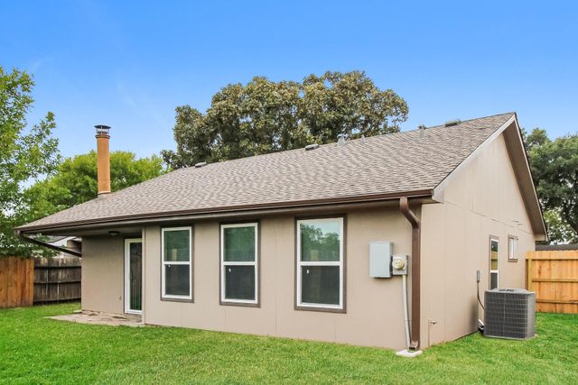 5310 Riverwood Drive, Richmond, TX 77469