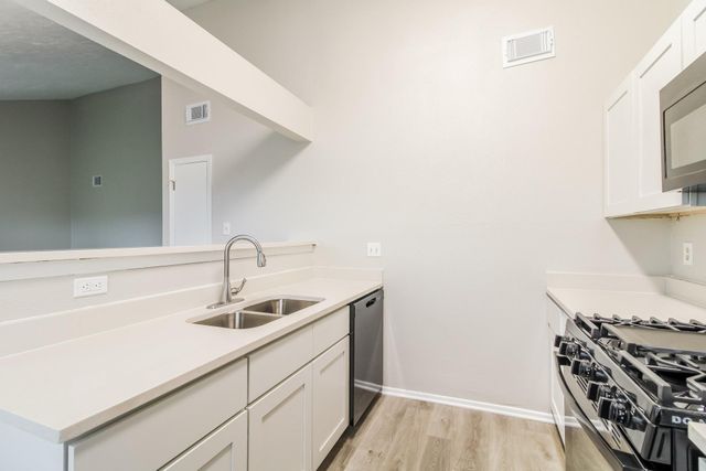 5310 Riverwood Drive, Richmond, TX 77469