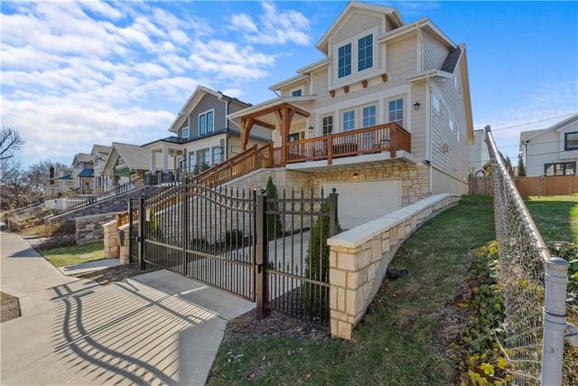 729 Corbin Terrace, Kansas City, MO 64111