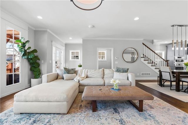 729 Corbin Terrace, Kansas City, MO 64111