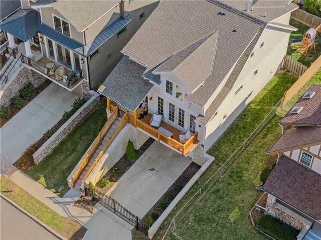 729 Corbin Terrace, Kansas City, MO 64111