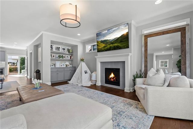 729 Corbin Terrace, Kansas City, MO 64111