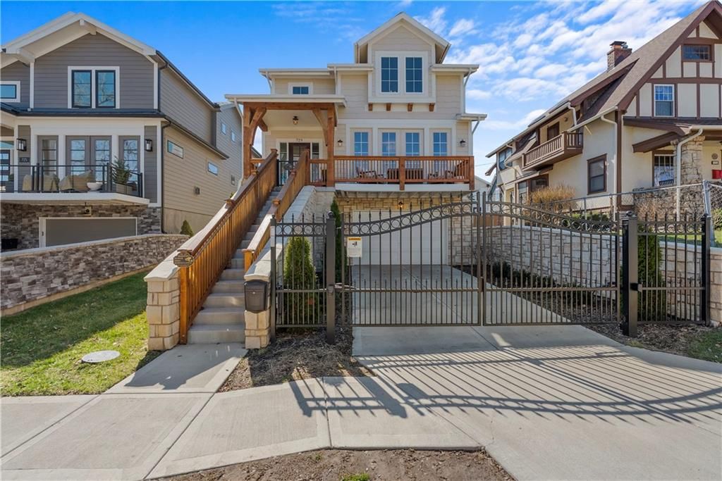 729 Corbin Terrace, Kansas City, MO 64111