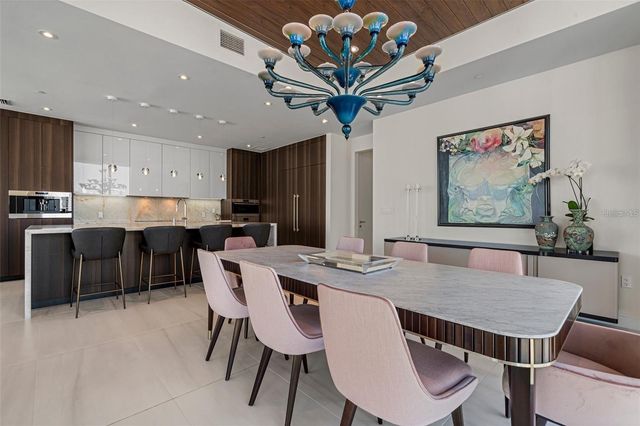 111 GOLDEN GATE POINT 802PH, Sarasota, FL 34236