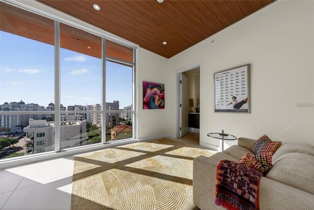 111 GOLDEN GATE POINT 802PH, Sarasota, FL 34236