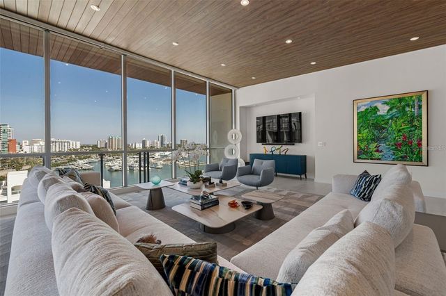 111 GOLDEN GATE POINT 802PH, Sarasota, FL 34236