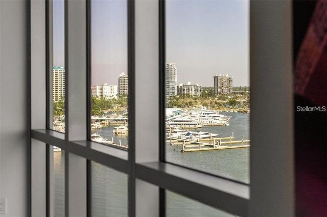 111 GOLDEN GATE POINT 802PH, Sarasota, FL 34236