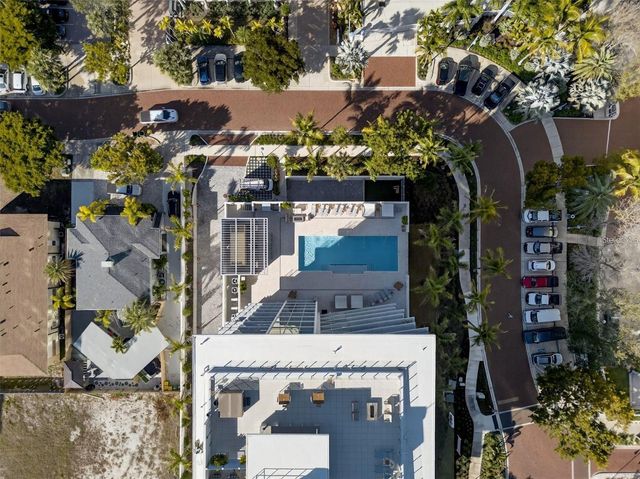 111 GOLDEN GATE POINT 802PH, Sarasota, FL 34236