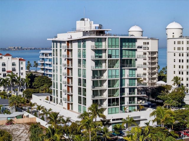 111 GOLDEN GATE POINT 802PH, Sarasota, FL 34236