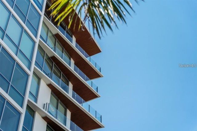 111 GOLDEN GATE POINT 802PH, Sarasota, FL 34236