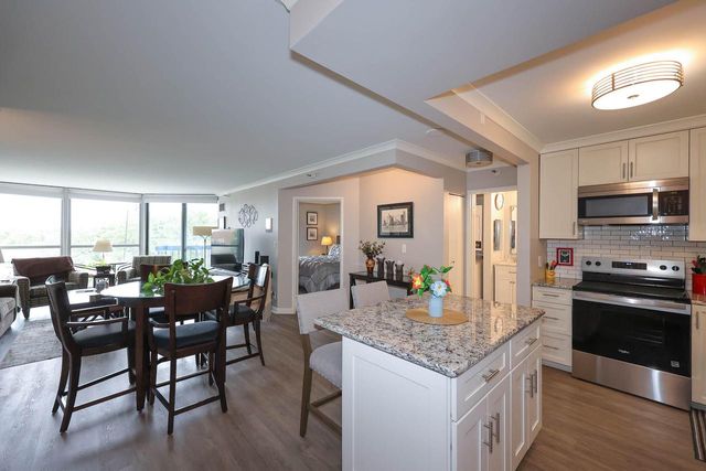 1660 N Prospect AVENUE #503, Milwaukee, WI 53202