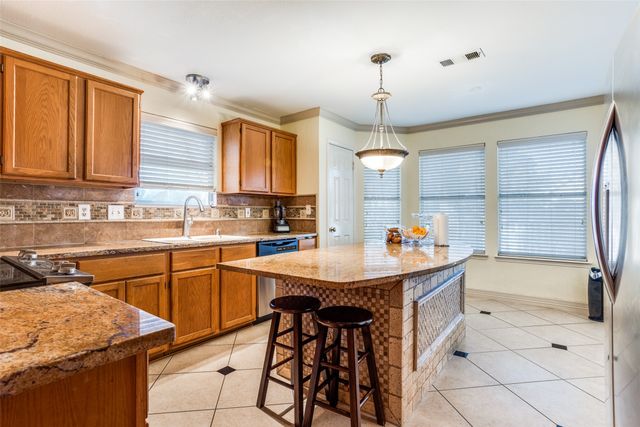 1805 Pecan View Drive, Garland, TX 75040