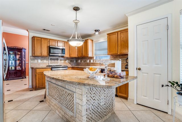 1805 Pecan View Drive, Garland, TX 75040