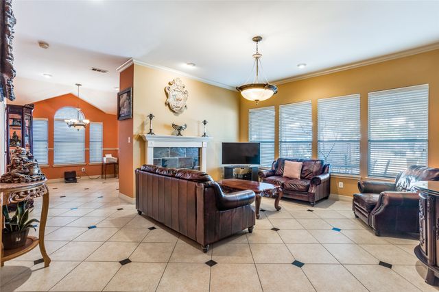 1805 Pecan View Drive, Garland, TX 75040