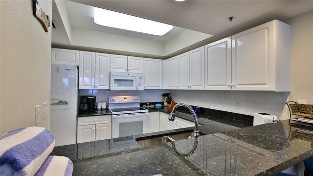 5300 S ATLANTIC AVENUE 15-203, New Smyrna Beach, FL 32169