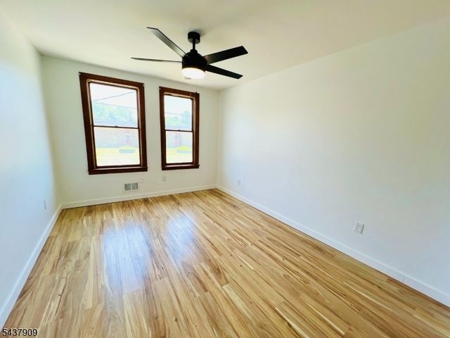 272 E Washington Ave 272, Washington Boro, NJ 07882