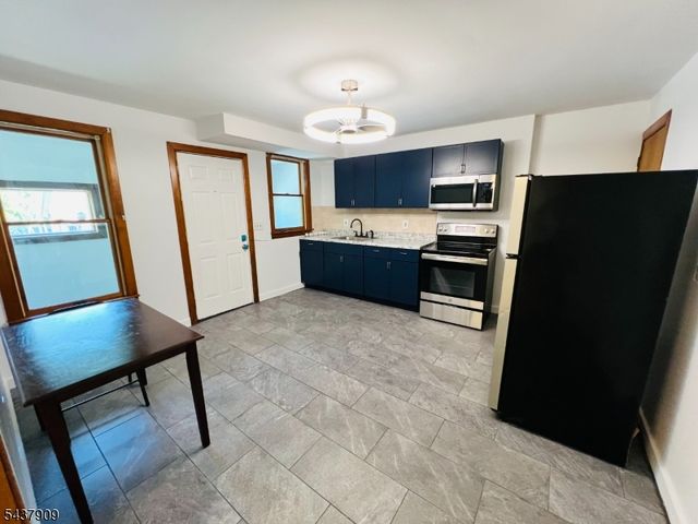 272 E Washington Ave 272, Washington Boro, NJ 07882