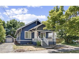 128 Nw 9TH St, Mc Minnville, OR 97128