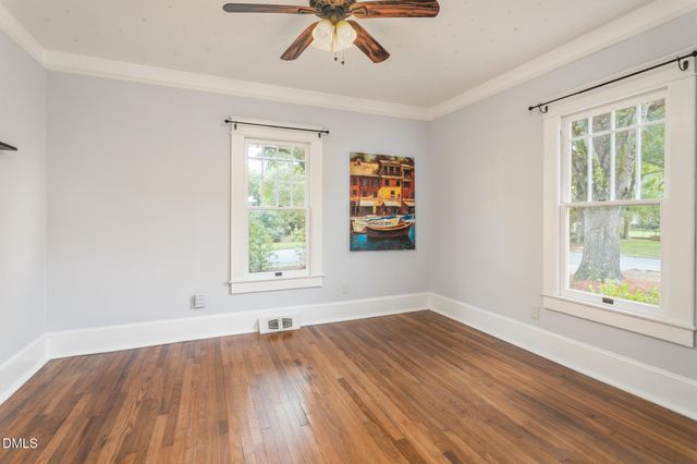 614 Central Avenue, Burlington, NC 27215