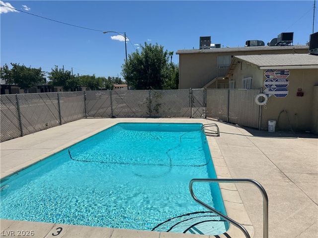 3831 Daisy Street 24, Las Vegas, NV 89119