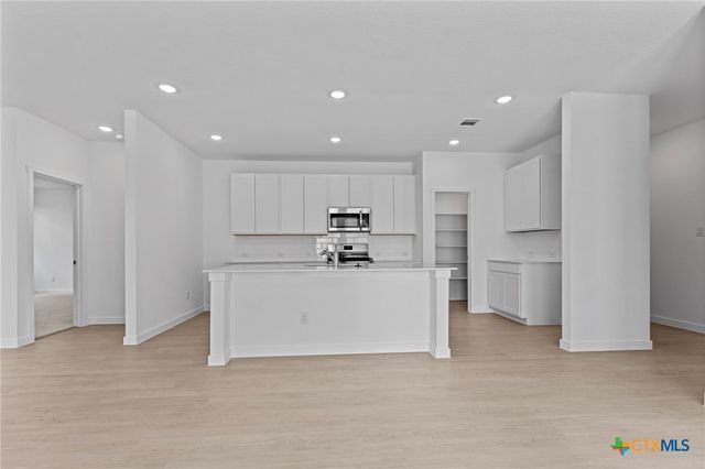 716 Horsetail Lane, New Braunfels, TX 78132