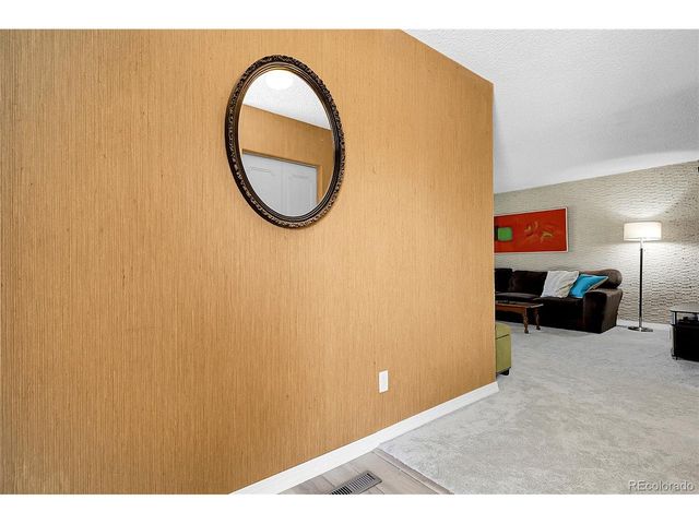 6945 S Ulster Cir, Englewood, CO 80112