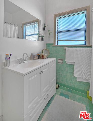 3008 Stocker Street, Los Angeles, CA 90008