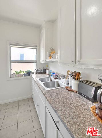 3008 Stocker Street, Los Angeles, CA 90008