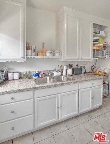 3008 Stocker Street, Los Angeles, CA 90008