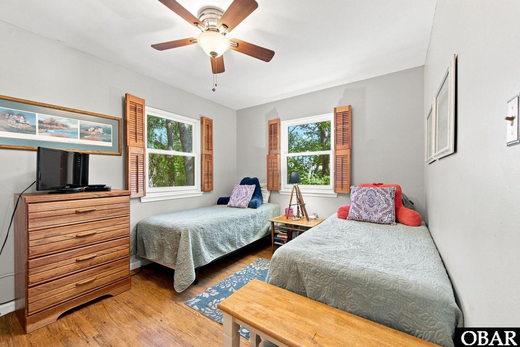 Image 16 of property listing at 115 Clam Shell Trail, Southern Shores, NC 27949