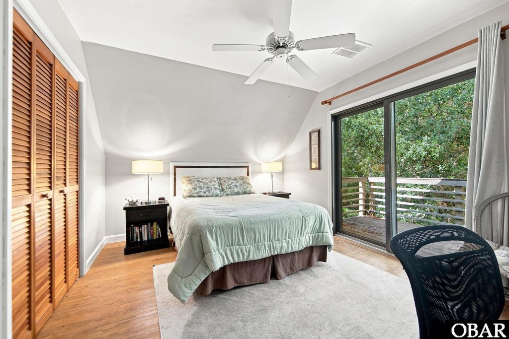Image 20 of property listing at 115 Clam Shell Trail, Southern Shores, NC 27949