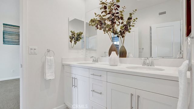137 Primrose Drive, Lake Forest, CA 92610