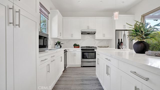 137 Primrose Drive, Lake Forest, CA 92610