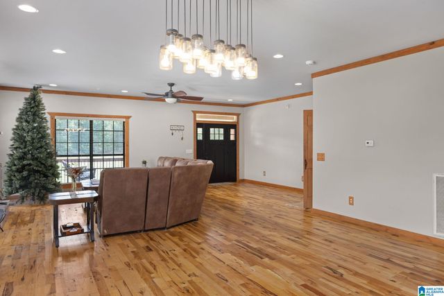 151 COUNTY ROAD 1711, Cullman, AL 35083