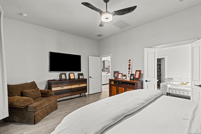 1102 Cadogan Squire, San Antonio, TX 78260