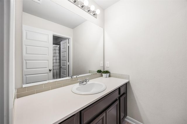 2736 Ahnya Lane, League City, TX 77573